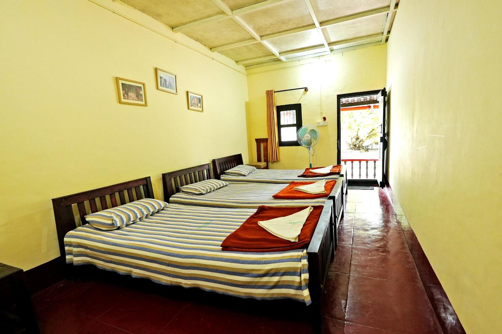 Leisure Homestay - Pool, Boating, Zipline, Home Food, Estate Chikmagalūr Extérieur photo